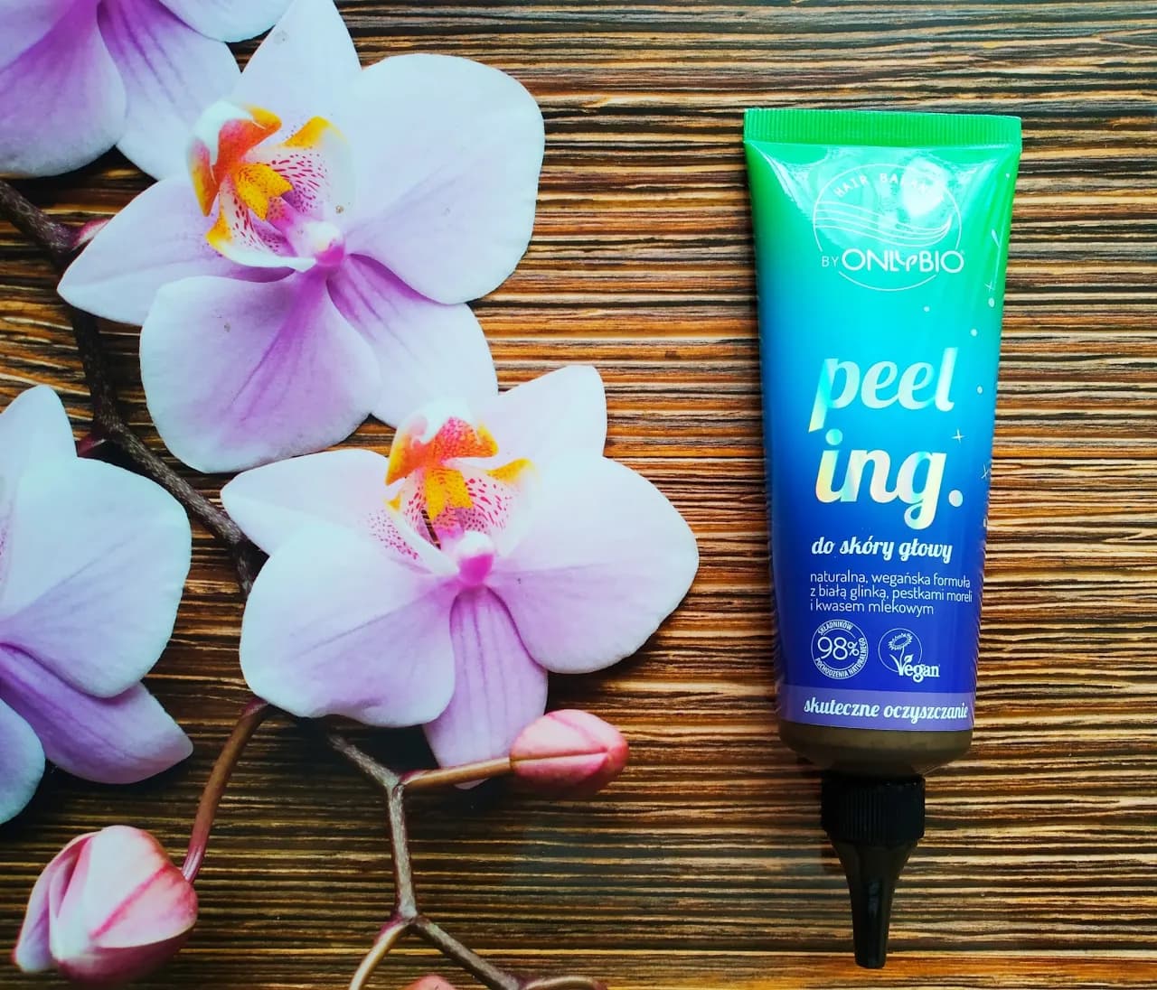 Peeling enzymatyczny OnlyBio: na mokre czy suche włosy lepiej?